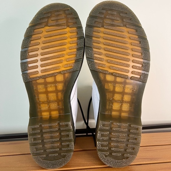 Doc Martin Booties 1460 8 eyelet white - Picture 5 of 11